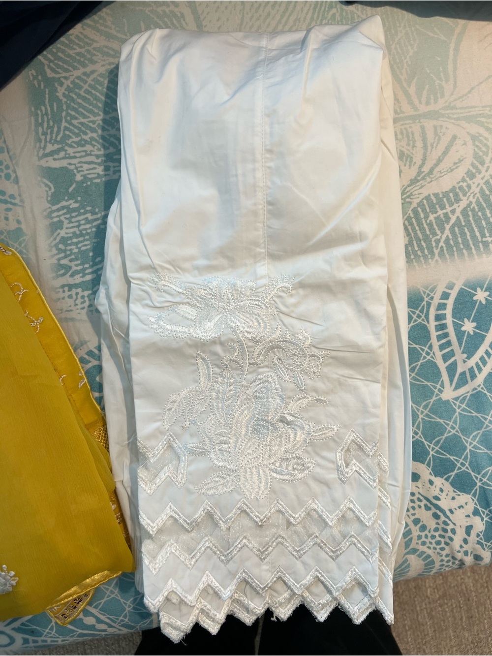 AGHA NOOR 2 piece size large